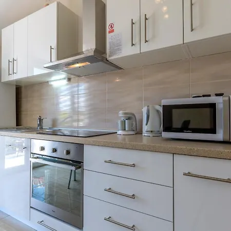 Apartments Listes Milna  Exterior photo