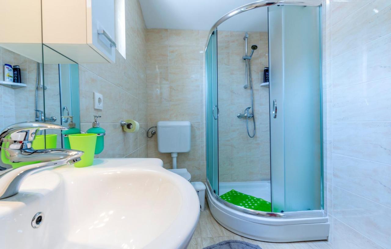 Holiday home Listes