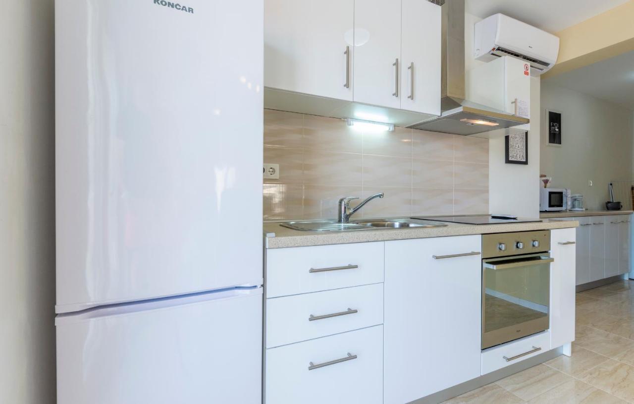 Holiday home Listes